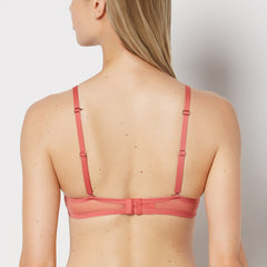 La Senza Up 2 Cup Plunge Bra with Timeless Lace Up Detail in Faded Rose