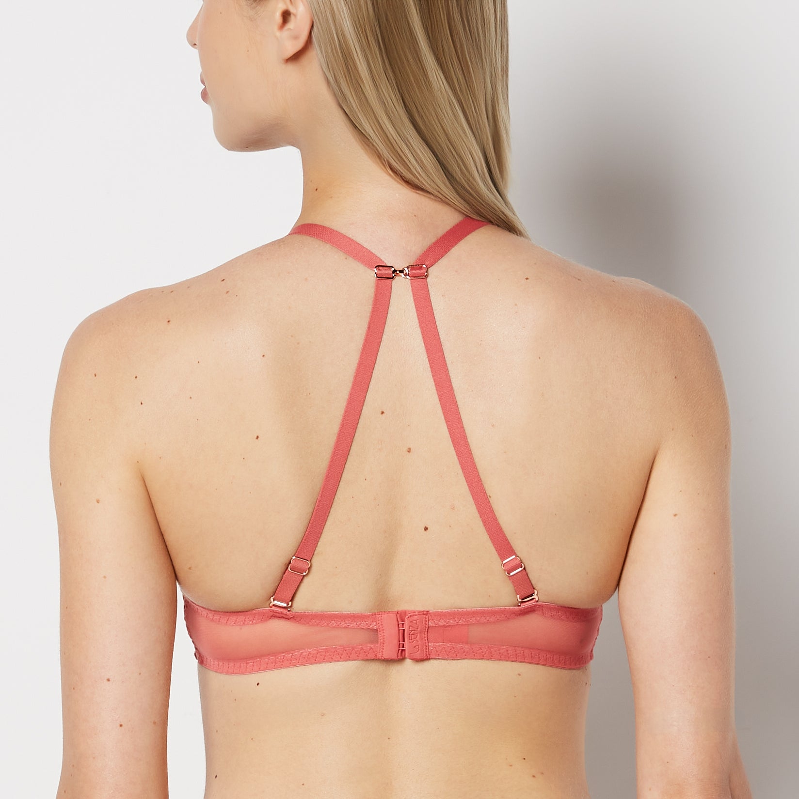 La Senza Up 2 Cup Plunge Bra with Timeless Lace Up Detail in Faded Rose