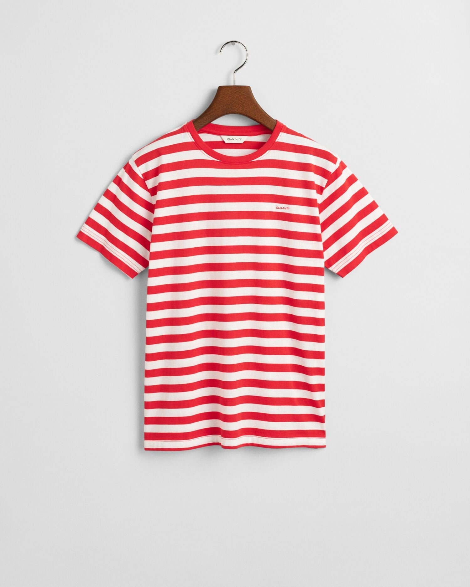 Striped Shield T-Shirt Red / 134/140