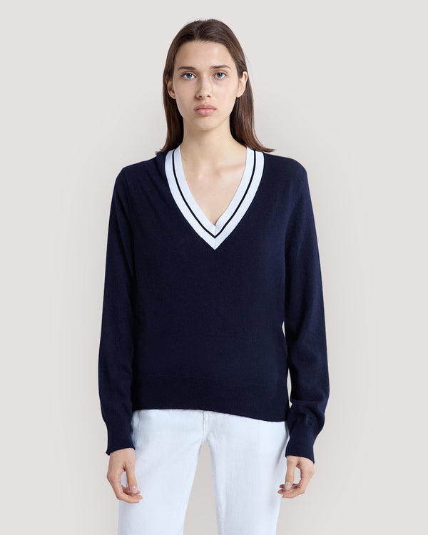 CONTRAST V-NECK