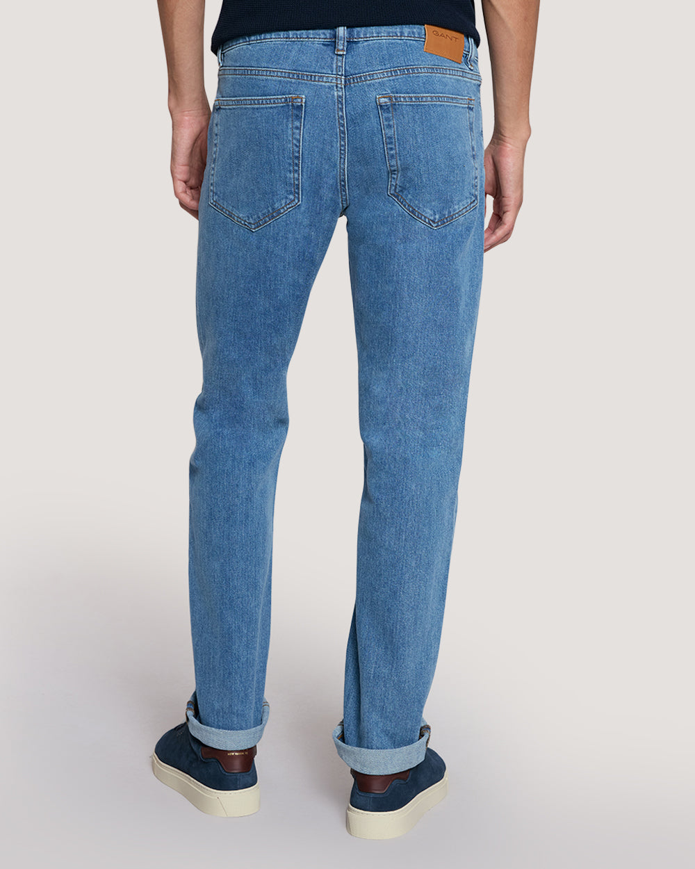 Regular Fit Clean Wash Jeans