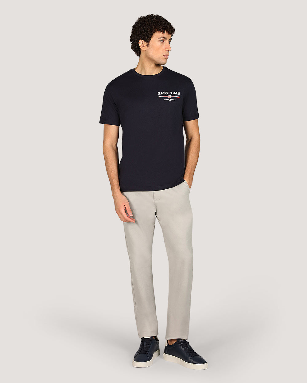 تيشيرت Gant Graphic بأكمام قصيرة للرجال