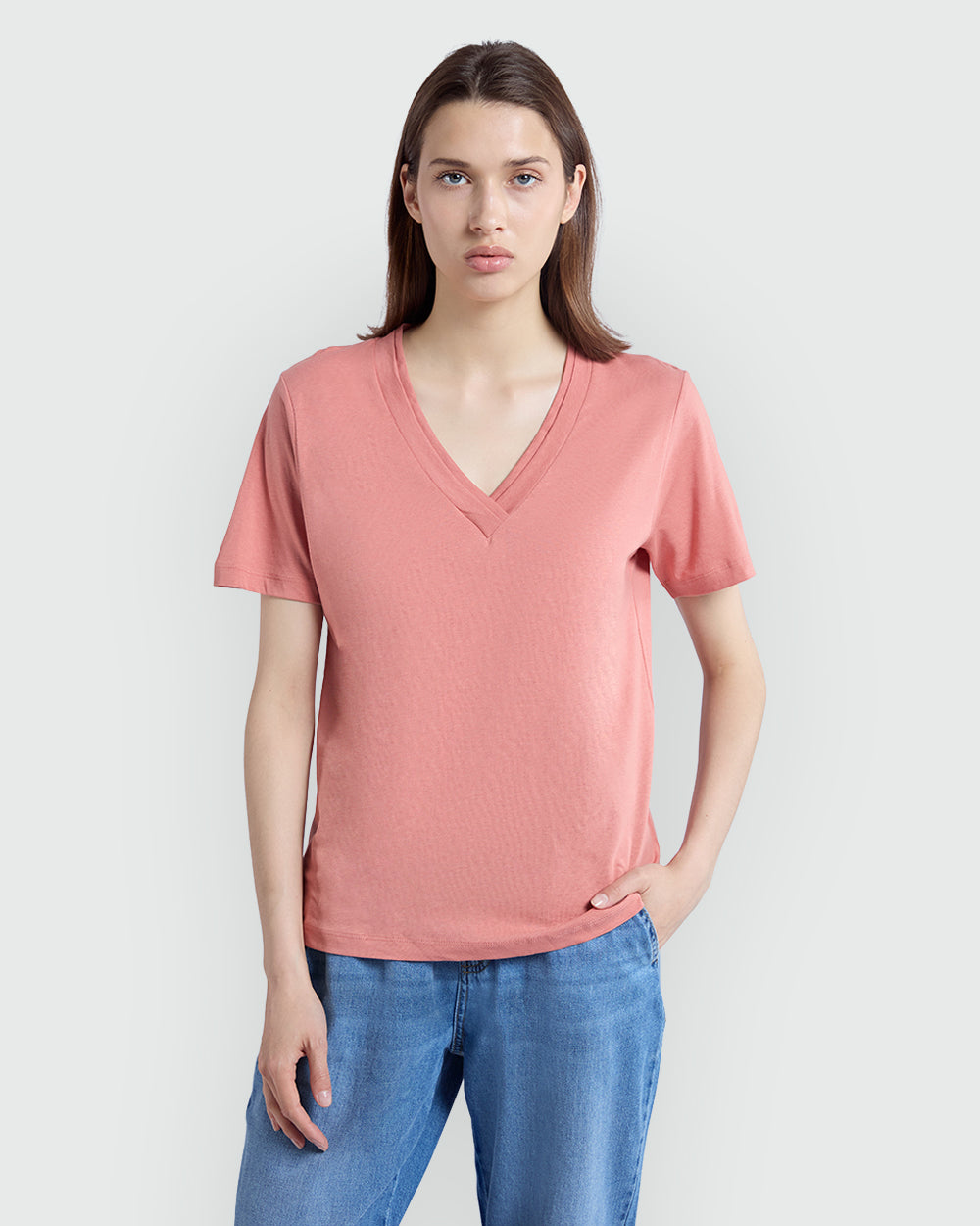 V-Neck Short Sleeve Tee In Desert Sand – OVS Pink / M