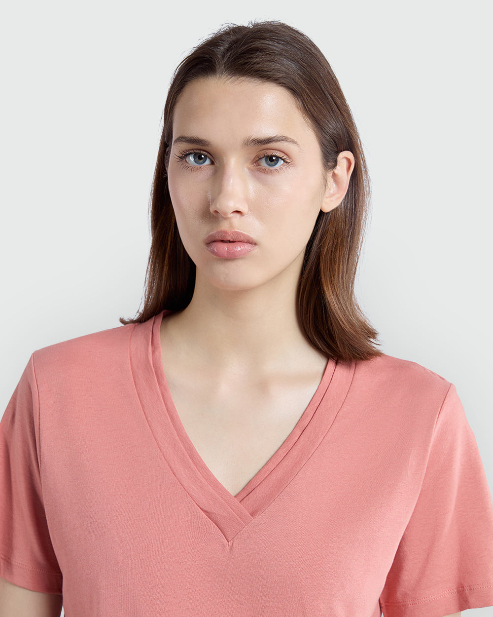 V-Neck Short Sleeve Tee In Desert Sand – OVS Pink / M