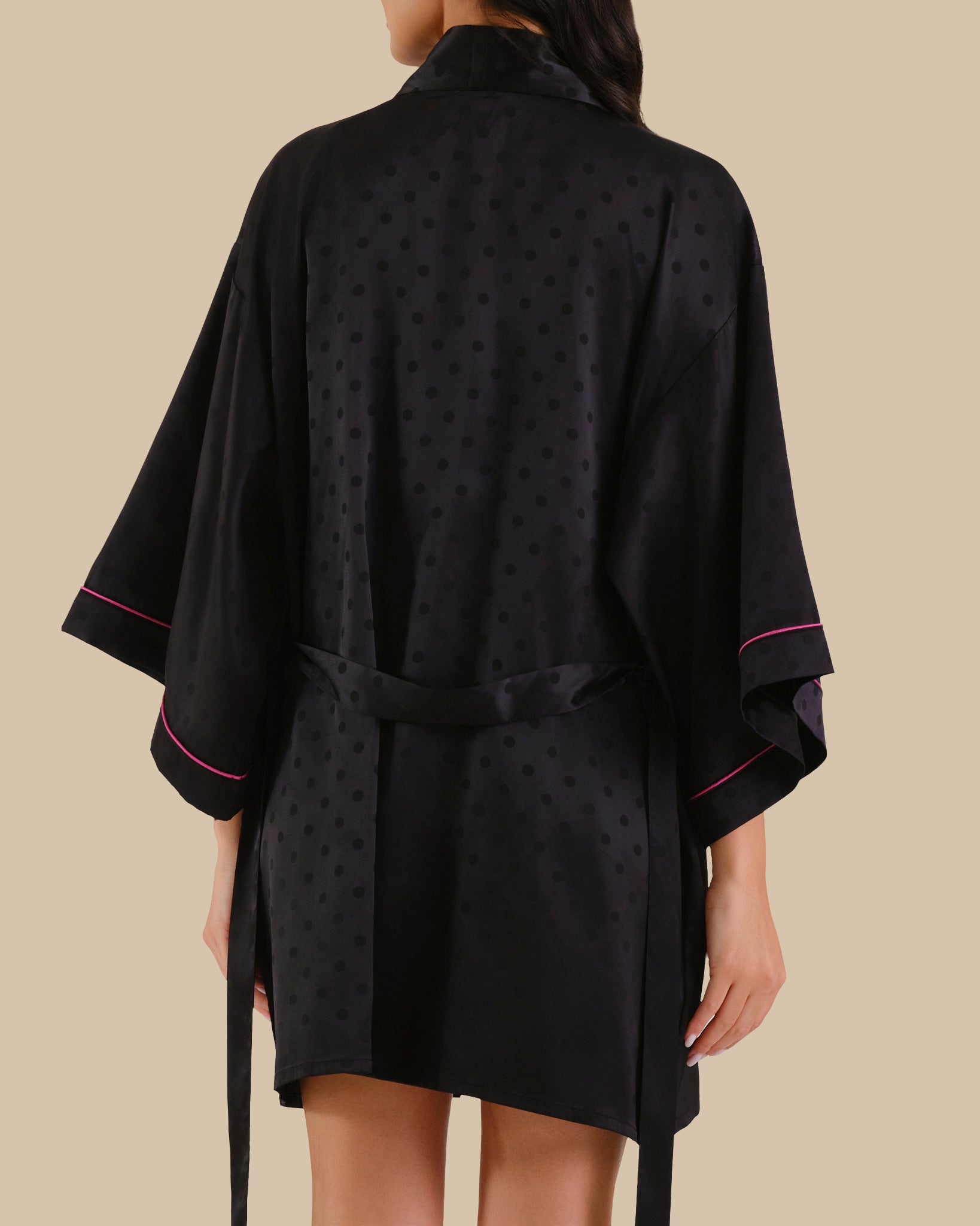 Isla & Evie Robe BLACK BEAUTY/FUCHSIA-LSI / S