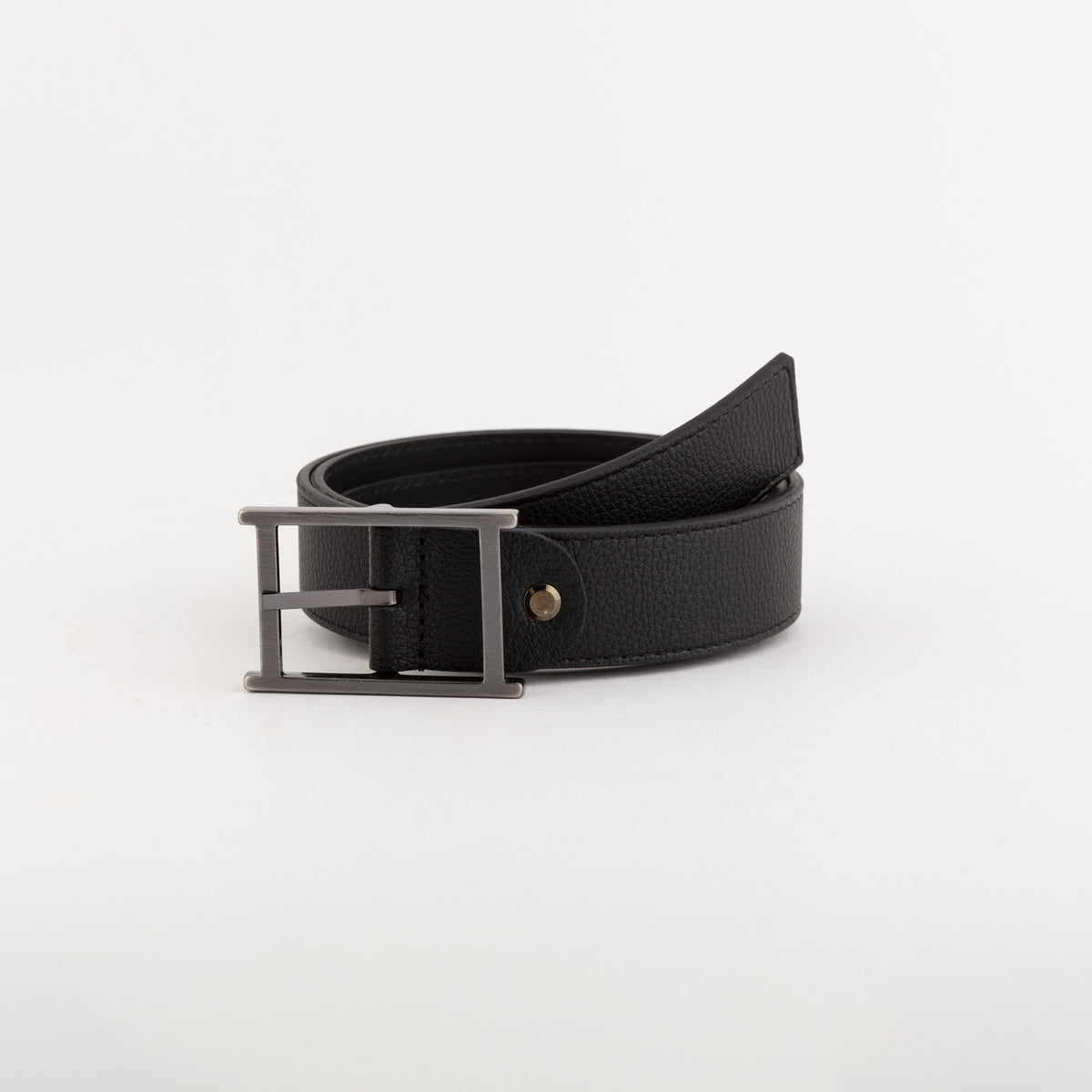 Leather Belts-Revers Material Single Size / Black/Black