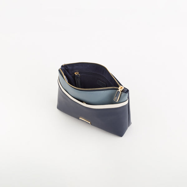 Women's Toiletry Bag - Fresia