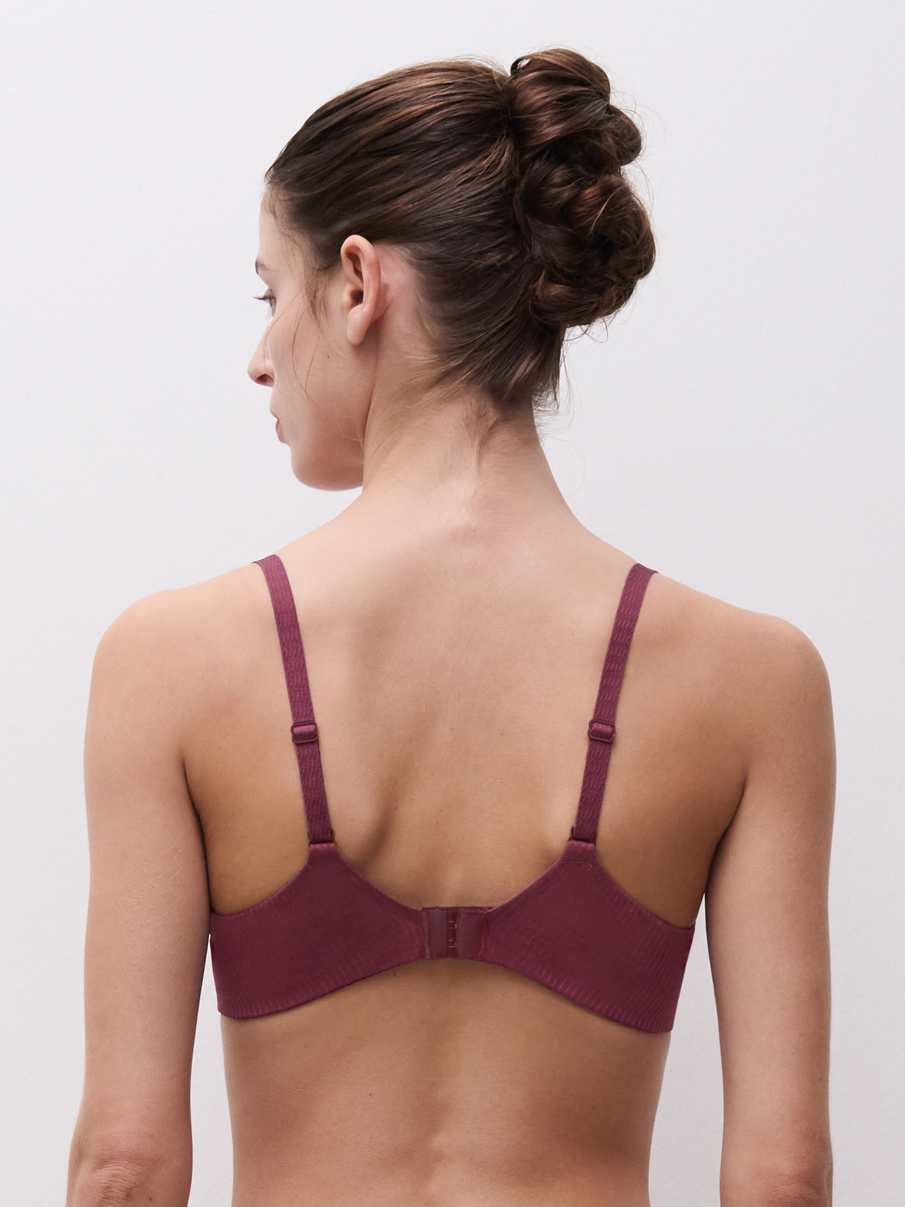 Chantelle Legend Lace Plunge Contour Bra