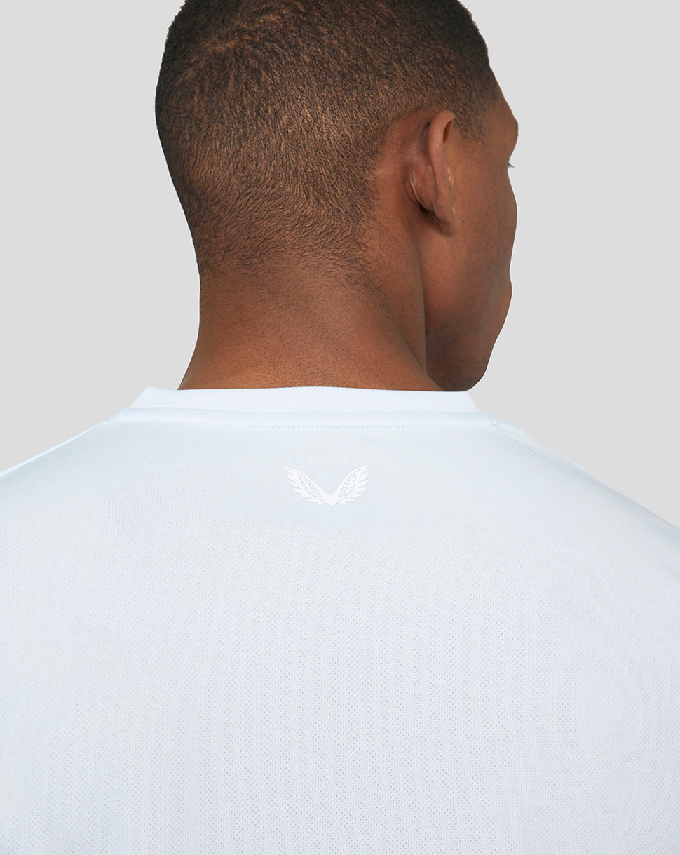 Men's Ice Blue Colourblock Asymmetric Tee - Stylish Sports Tee for Active Performance