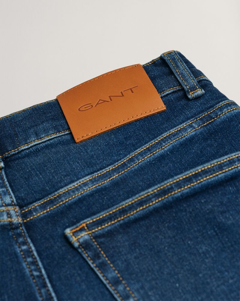 Slim Fit Cropped Jeans