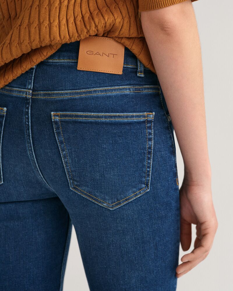 Slim Fit Cropped Jeans