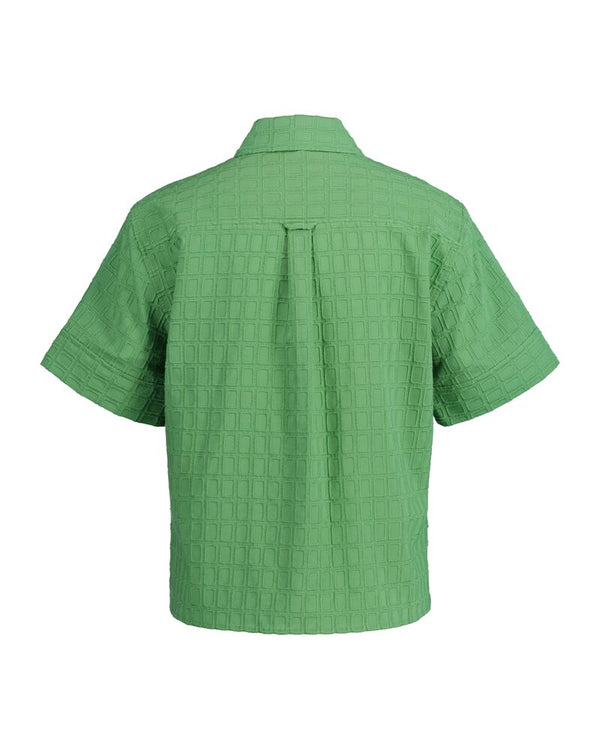 قميص مطرّز بأكمام قصيرة