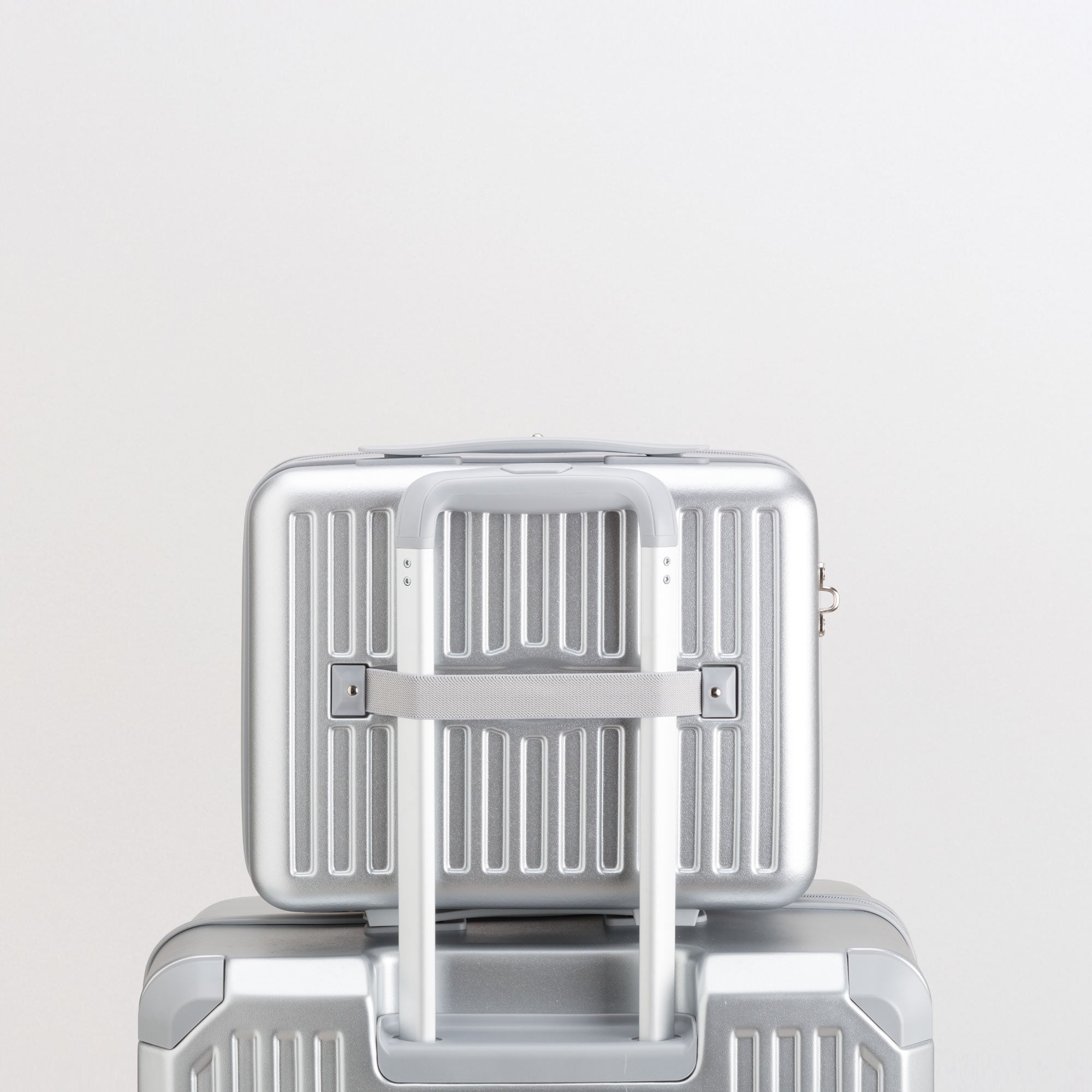 Toiletry Bags-Tinny Go Single Size / Silver