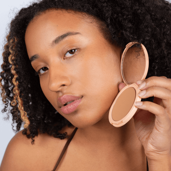 Mattifying Face Powder SPF 15 - 03 Sweet almond